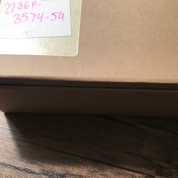 Burberry Eyeglass frames - Picture 7 of 11